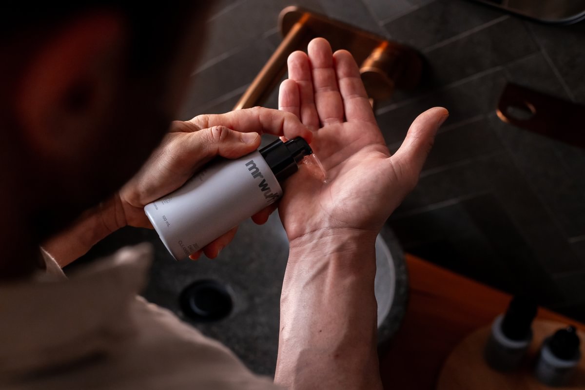 A Guide to Men's Facial Cleansers