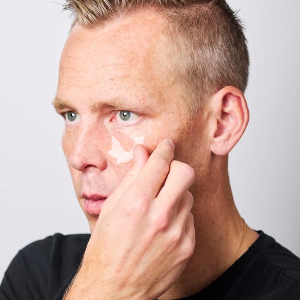How to Banish Under Eye Bags for Men