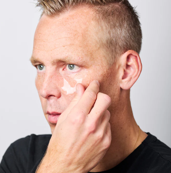 How to Banish Under Eye Bags for Men